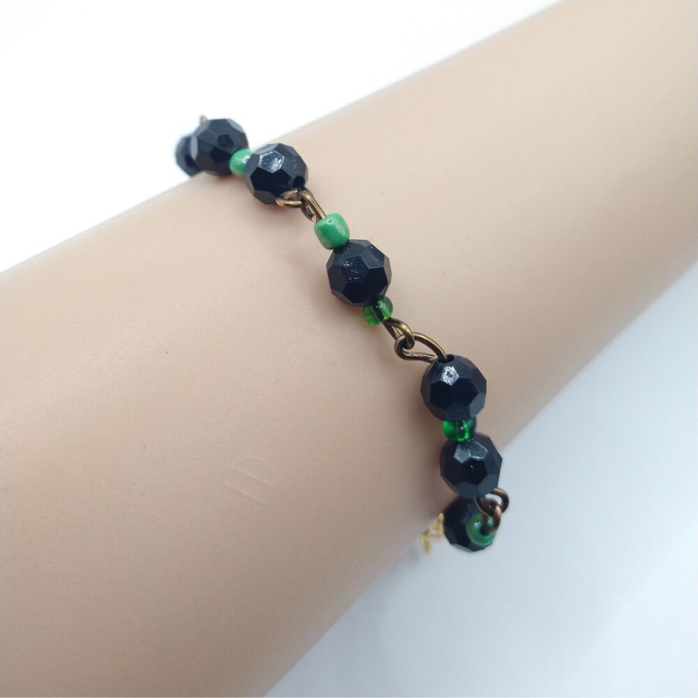 Handmade Black & Green Beaded Bracelet – Bold Minimal Style